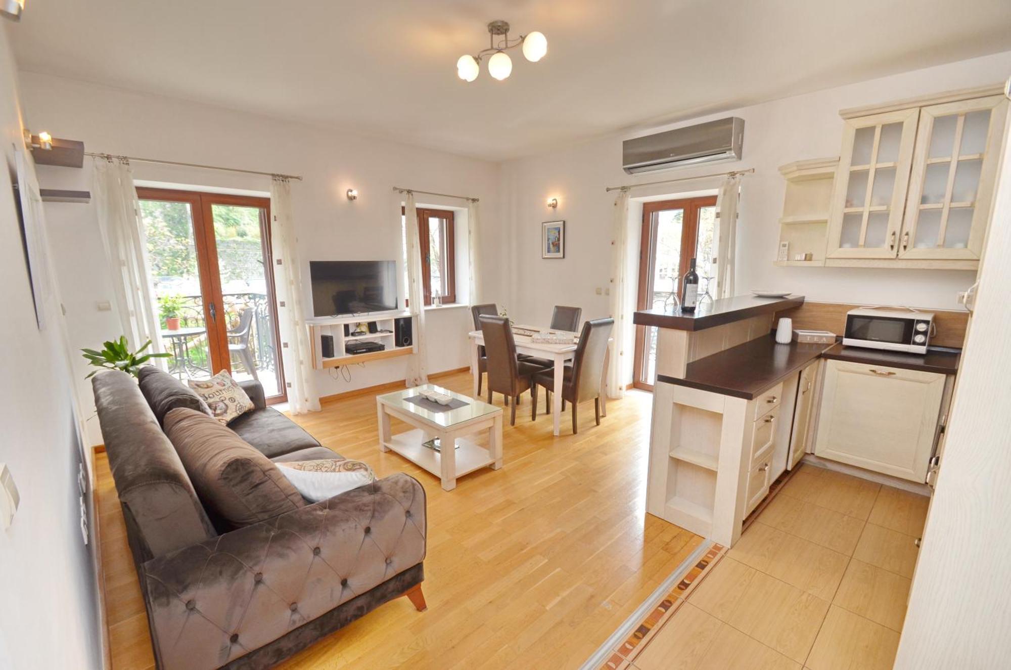 Fiumera Kotor Apartment エクステリア 写真